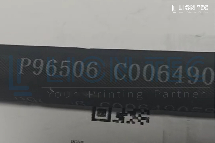 汽車轉向管白墨噴碼-UV噴碼機打樣案例