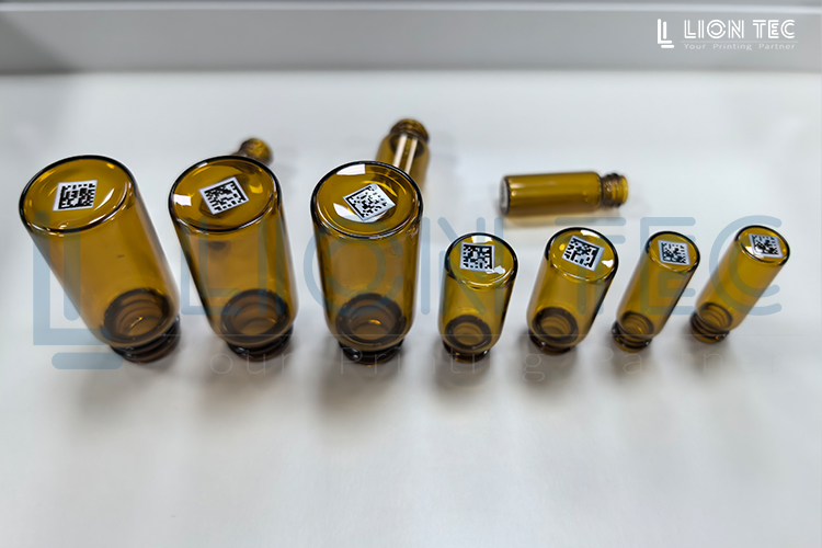 如何實現西林瓶可追溯?UV噴碼機一站式解決方案